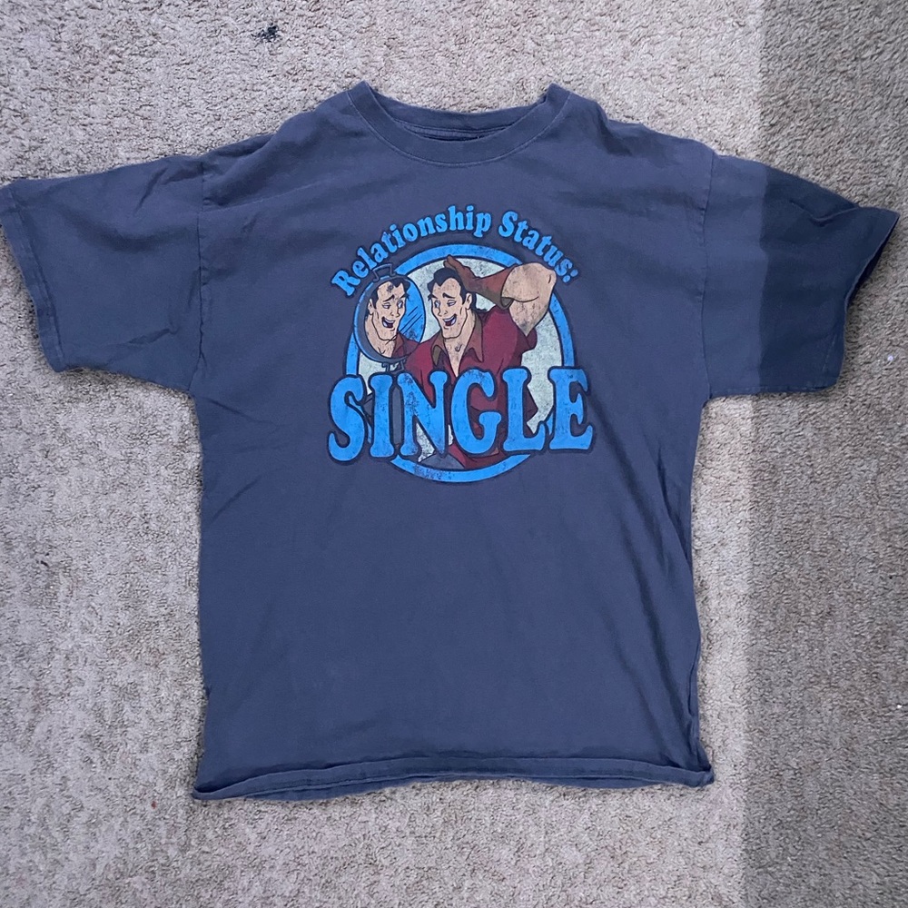 Disney Hanes Gaston “Relationship Status Single” Beauty and the Beast Shirt RARE